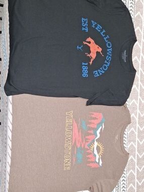 Yellowstone Graphic Tee Bundle - Black & Brown Womans Large